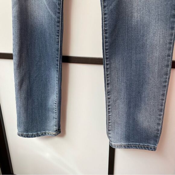 [14] Faded Glory Straight Leg Mid Rise Medium Wash Denim Jean Women’s - Picture 10 of 14